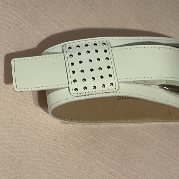 Vintage “Streets Ahead” Silver Buckle white studded belt size Small - Picture 3 of 11